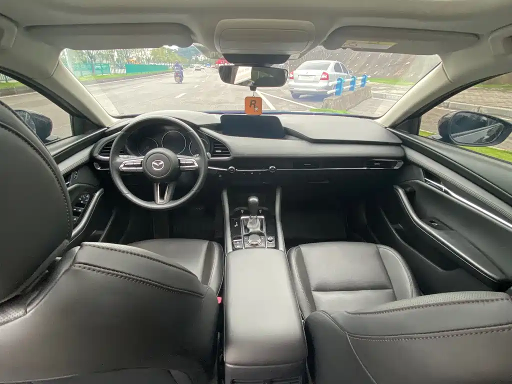 Mazda 3 Axela — миниатюра 5