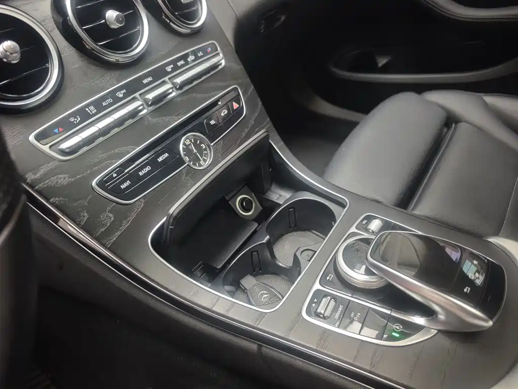 Mercedes-Benz C-Class — миниатюра 15