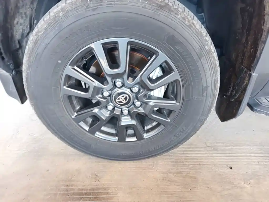Toyota Prado — миниатюра 23