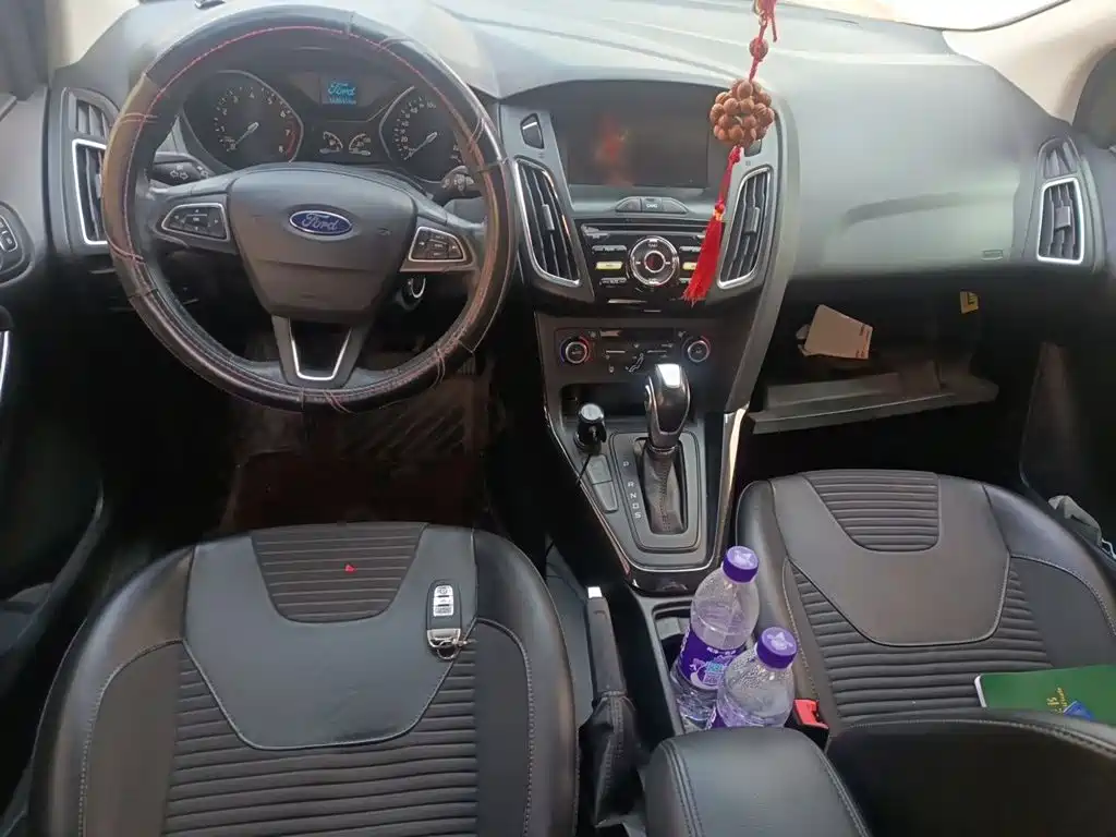 Ford Focus — миниатюра 10