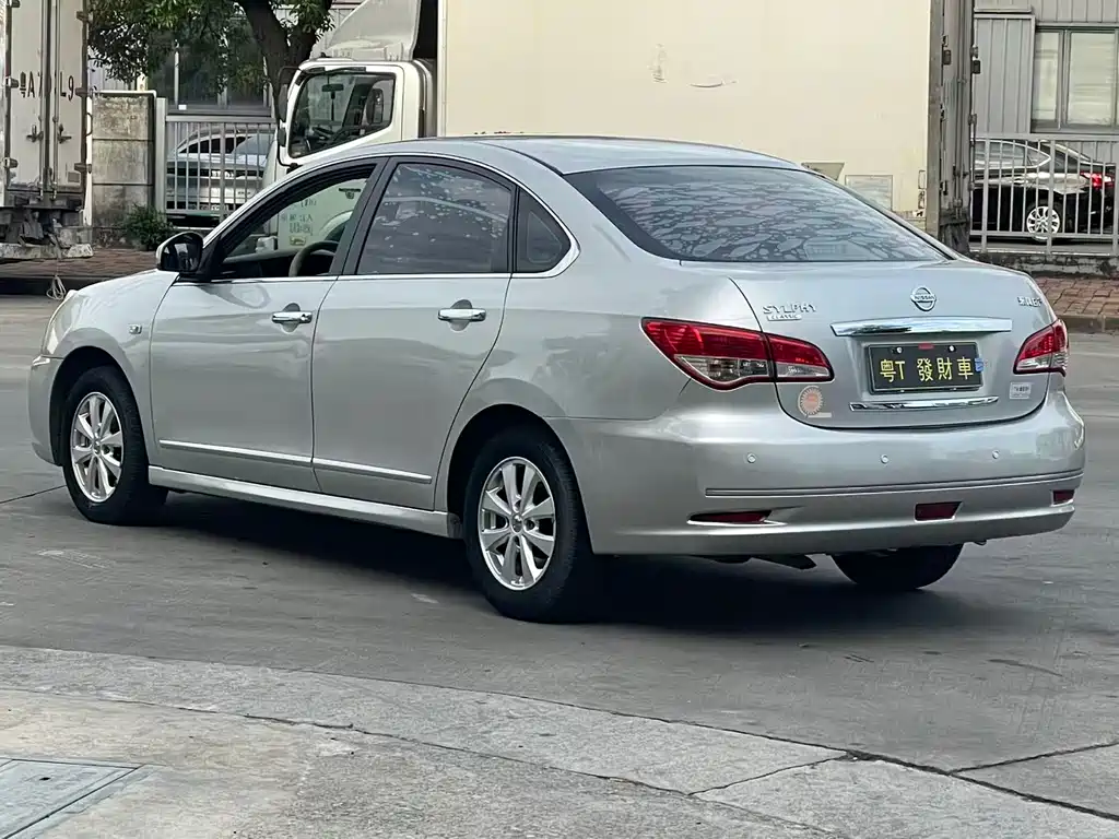 Nissan Sylphy 2016 1.6XE AT Comfort