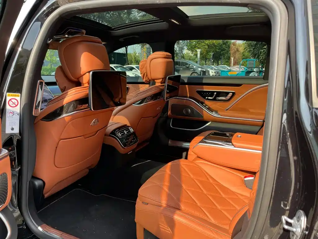 Mercedes-Benz S-Class — миниатюра 13