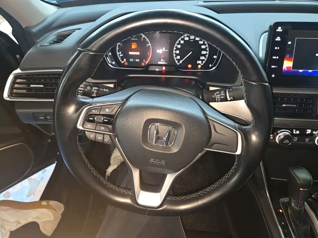 Honda Accord — миниатюра 11