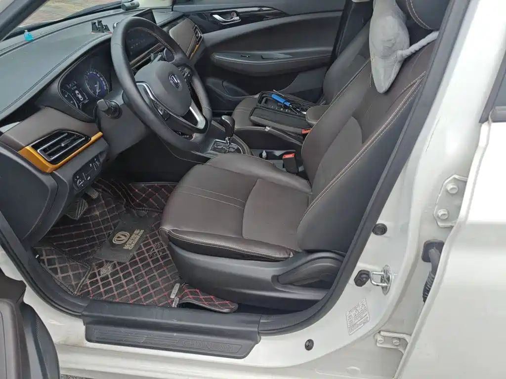 Changan Eado DT — миниатюра 8