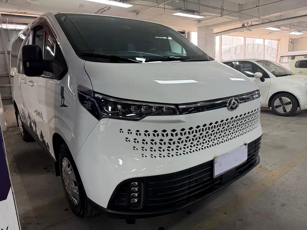 SAIC MAXUS XINTU V70