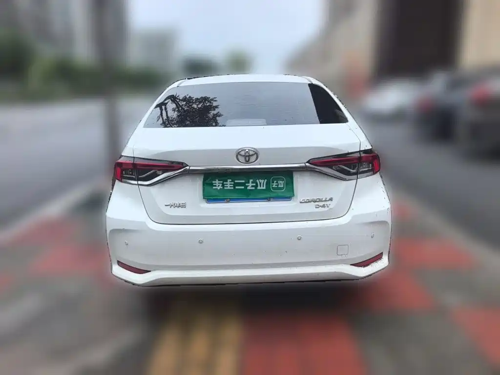 Toyota Corolla — миниатюра 5