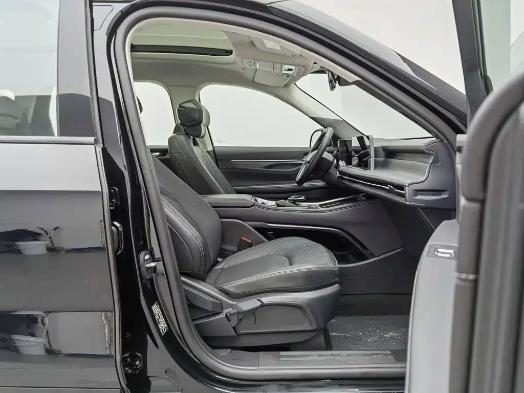Ford Edge — миниатюра 23