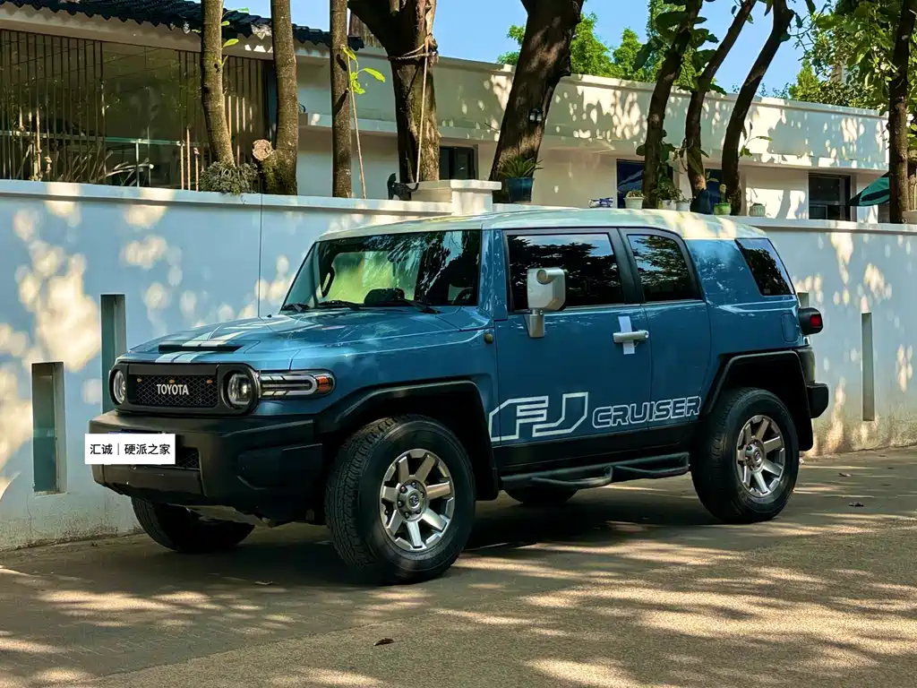 Toyota FJ Cruiser 2020