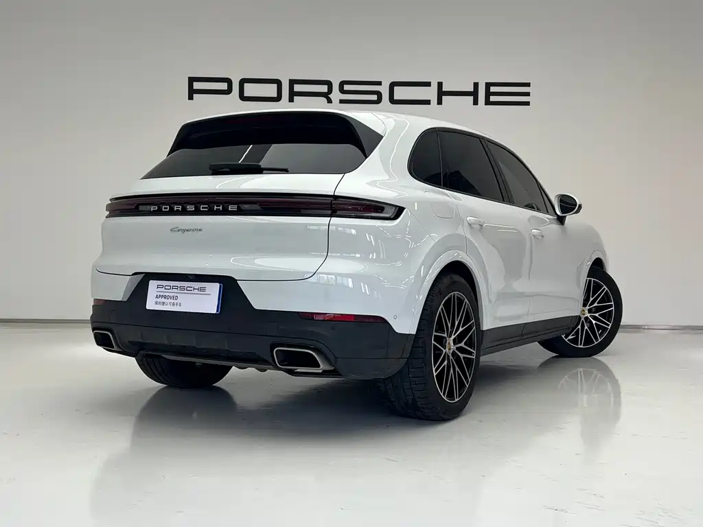 Porsche Cayenne — миниатюра 4