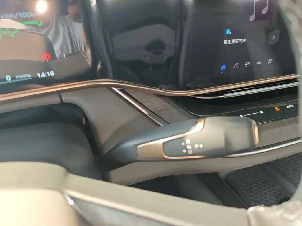 Hongqi Hongqi Tiangong 08 — миниатюра 14