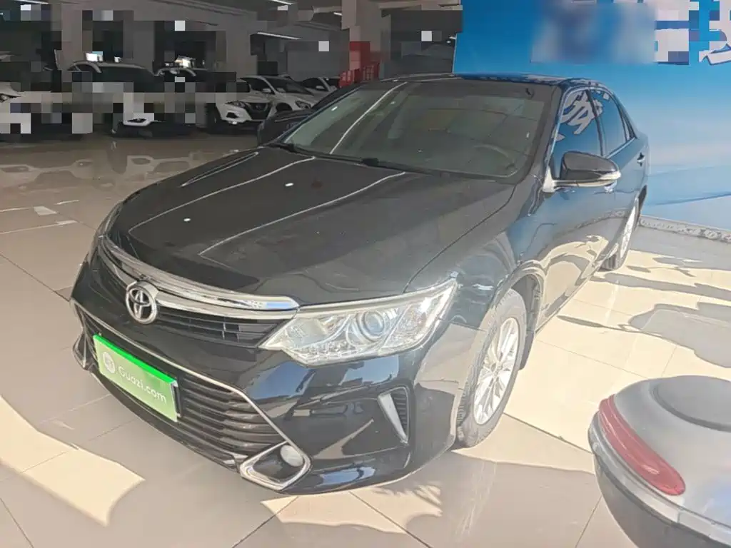 Toyota Camry — миниатюра 2