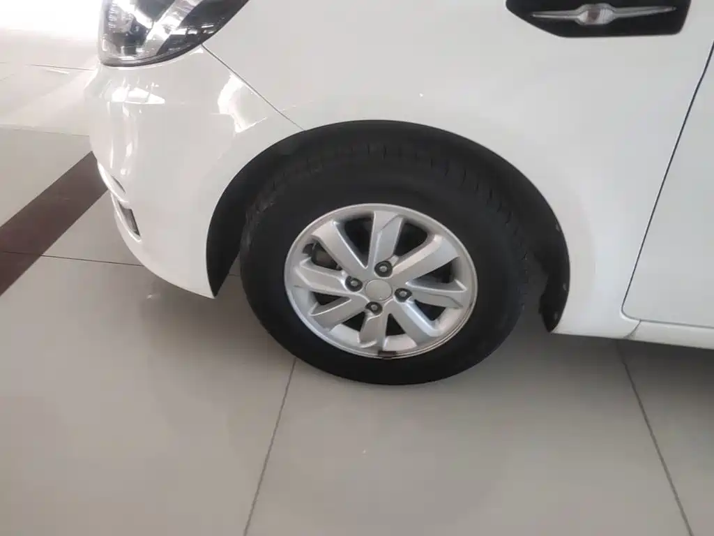 Kia K2 — миниатюра 23