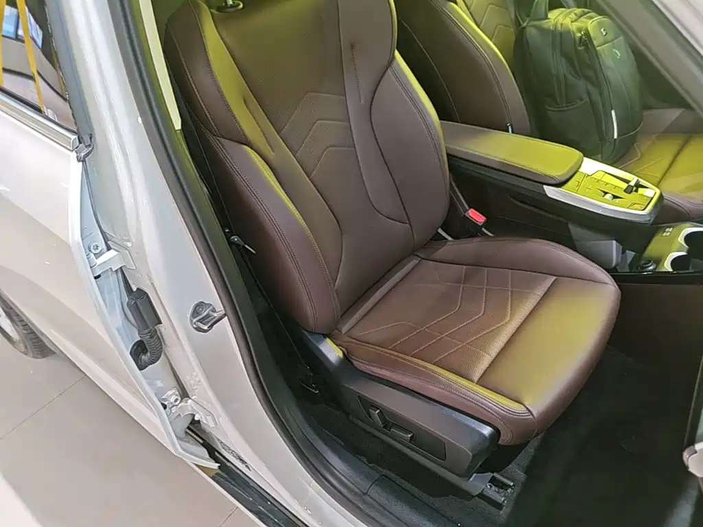 BMW iX1 — миниатюра 25