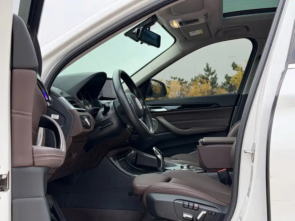 BMW X1 — миниатюра 5