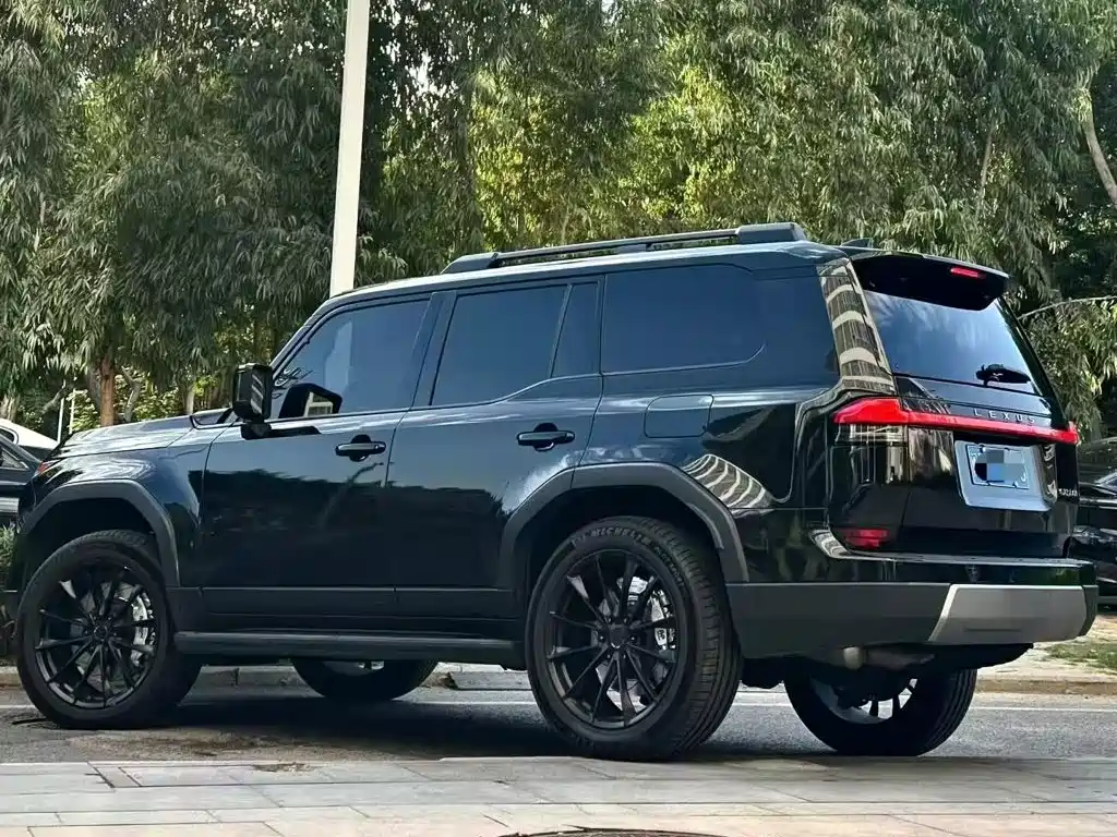 Lexus GX — миниатюра 9