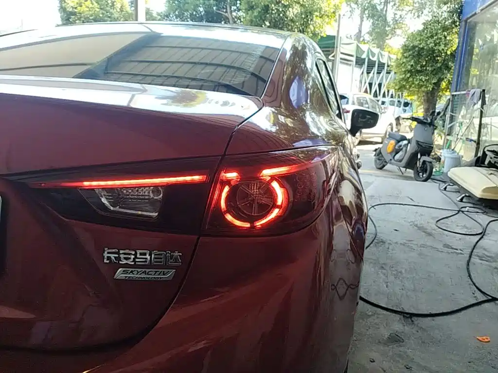 Mazda 3 Axela — миниатюра 8