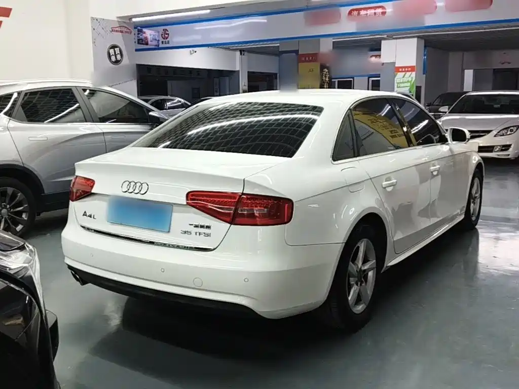 Audi A4L — миниатюра 7