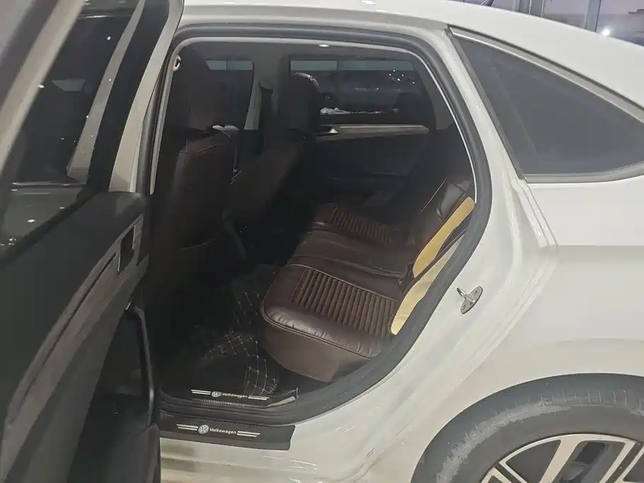 Volkswagen Sagitar — миниатюра 11