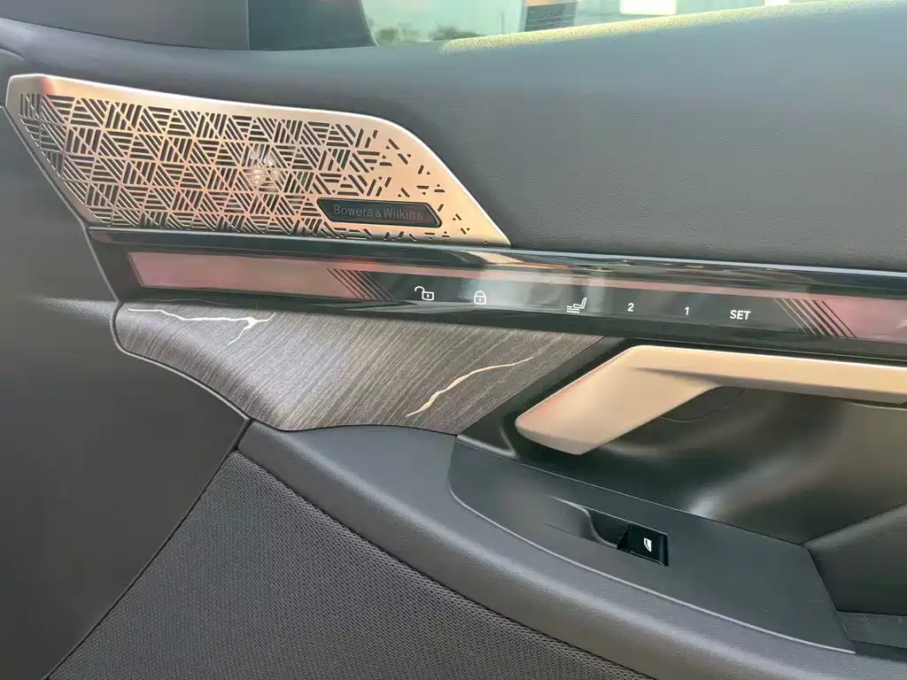 BMW 5 Series — миниатюра 36