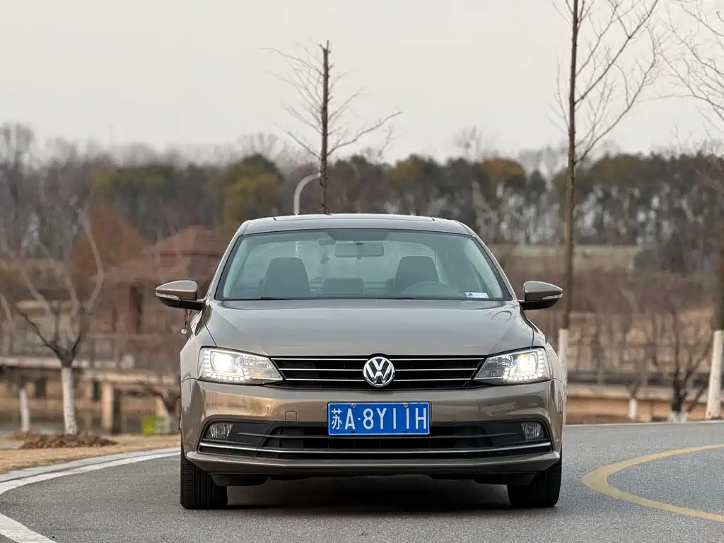 Volkswagen Sagitar 2015 230TSI AT Comfort