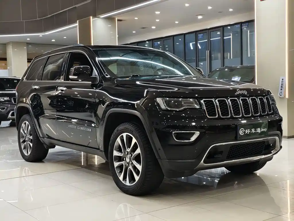 Jeep Grand Cherokee (Import) — миниатюра 2