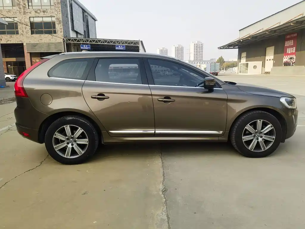 Volvo XC60 — миниатюра 4