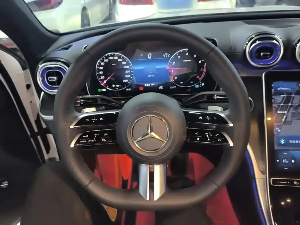 Mercedes-Benz C-Class — миниатюра 7