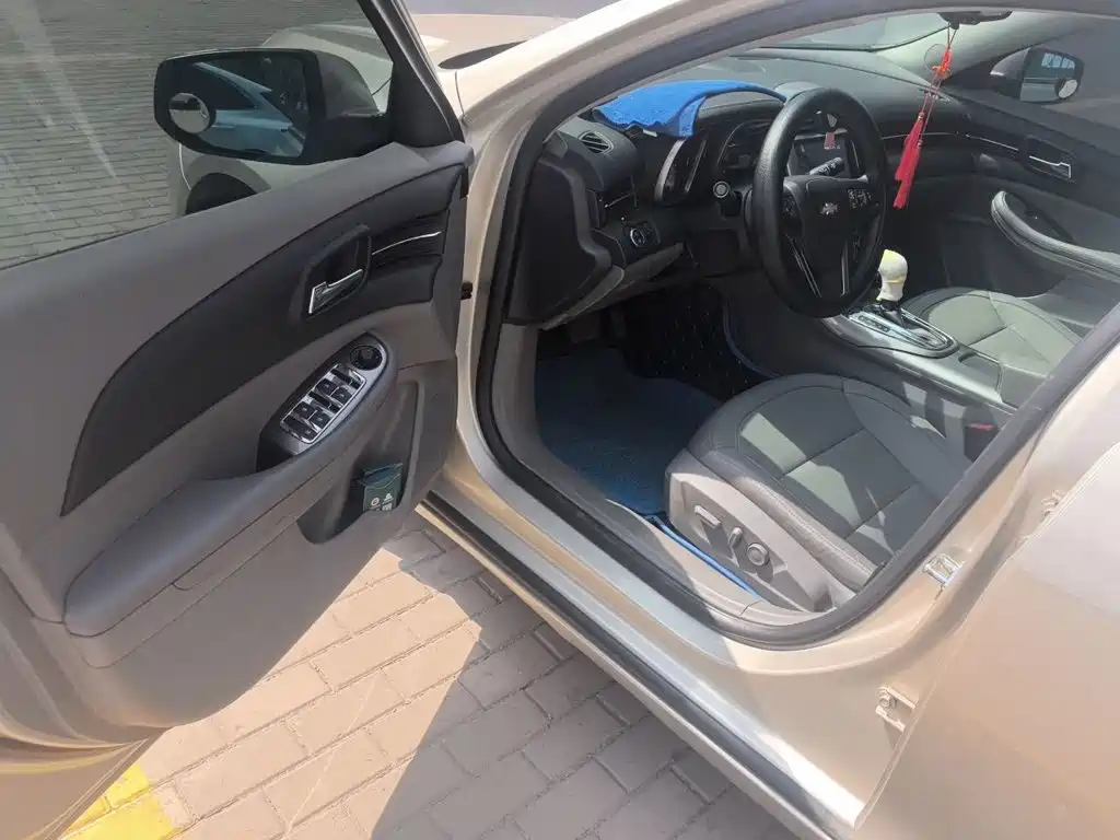 Chevrolet Malibu — миниатюра 12
