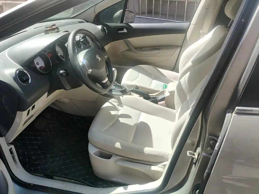 Peugeot 408 — миниатюра 9