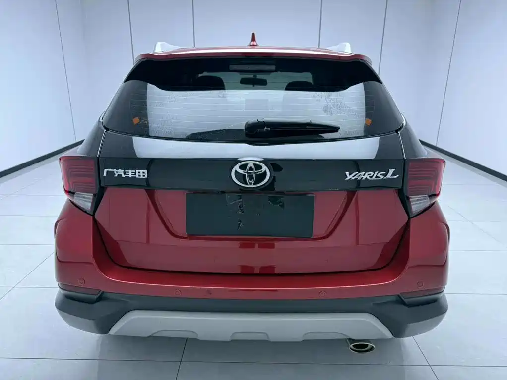 Toyota Yaris L — миниатюра 5