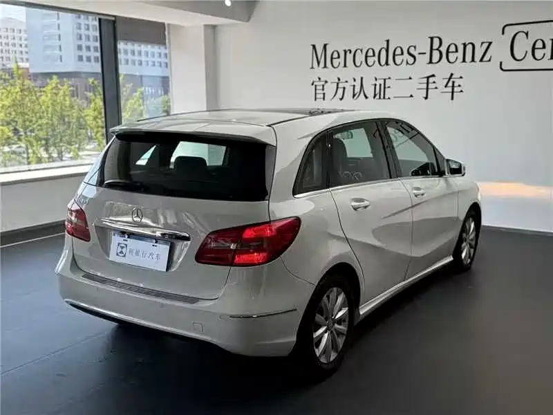 Mercedes-Benz B-Class — миниатюра 9