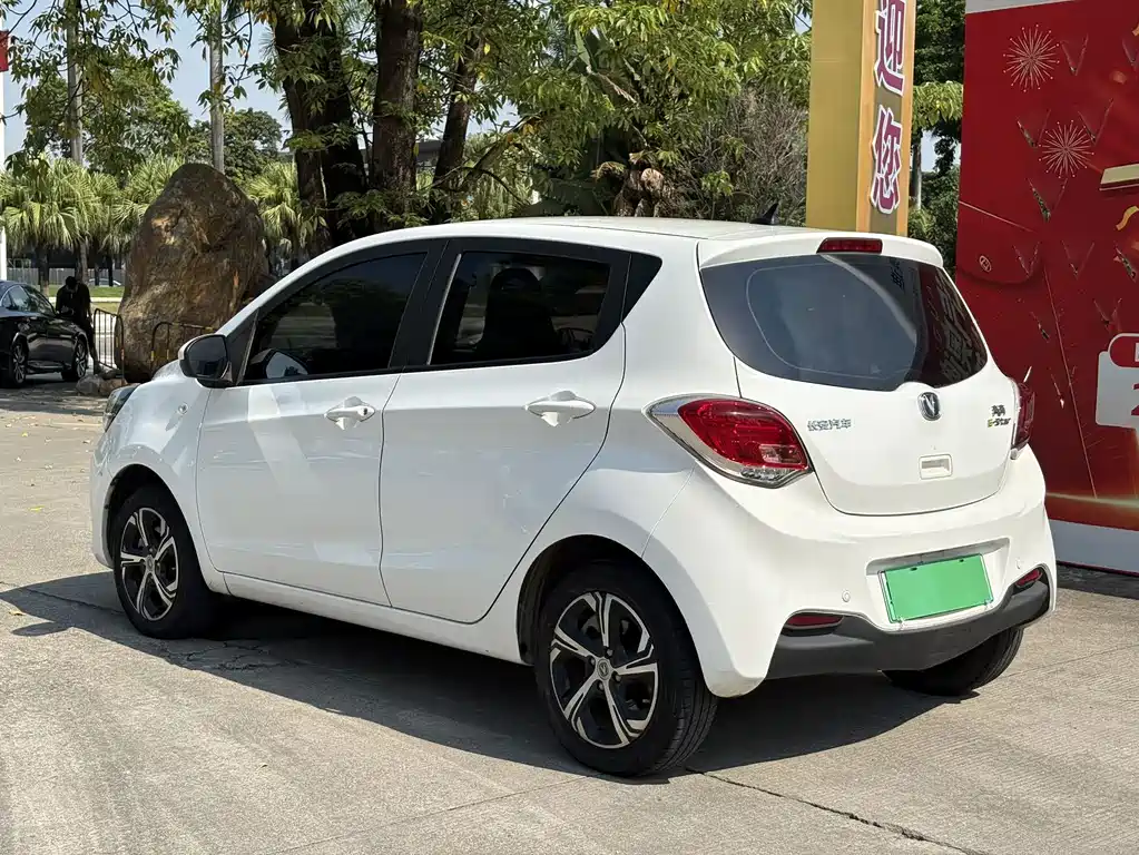 Changan Benben E-Star — миниатюра 12