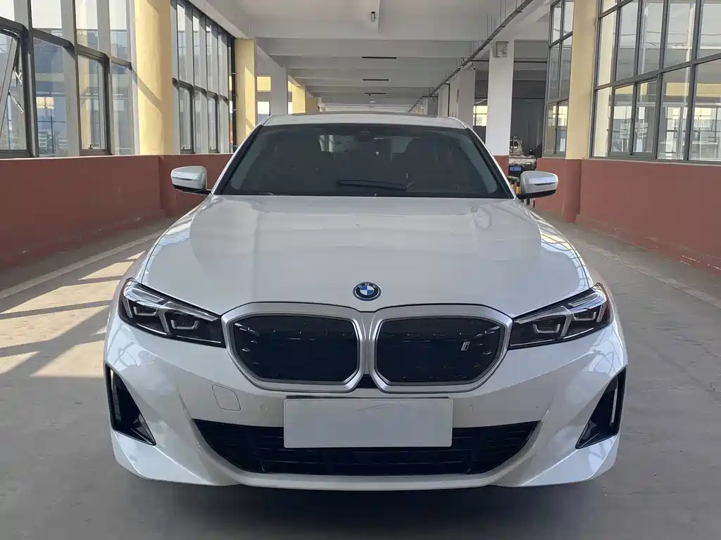 BMW i3 2024