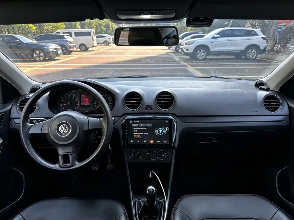 Volkswagen Jetta — миниатюра 11