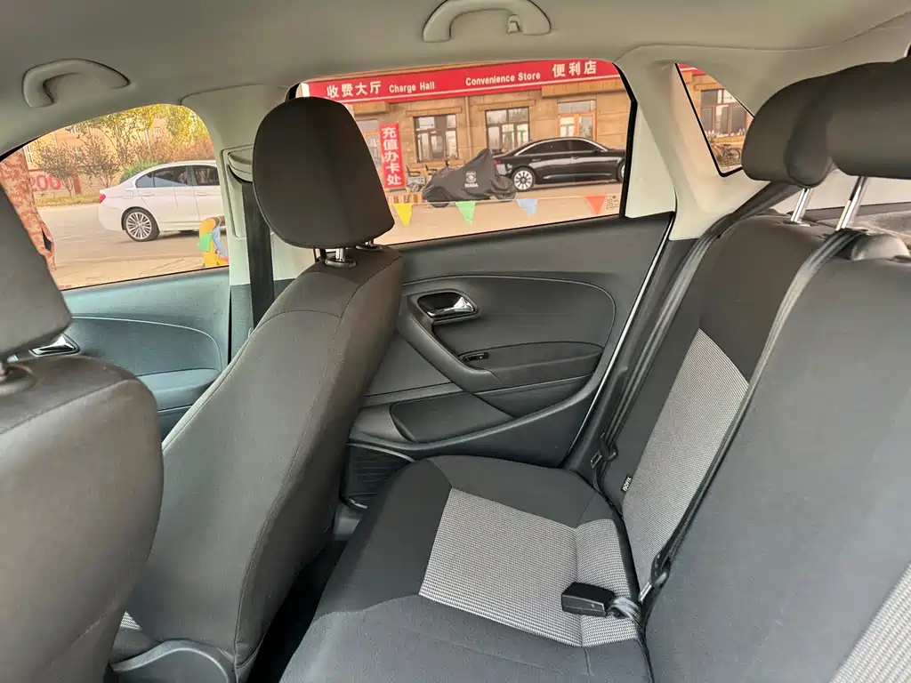 Volkswagen Polo — миниатюра 9