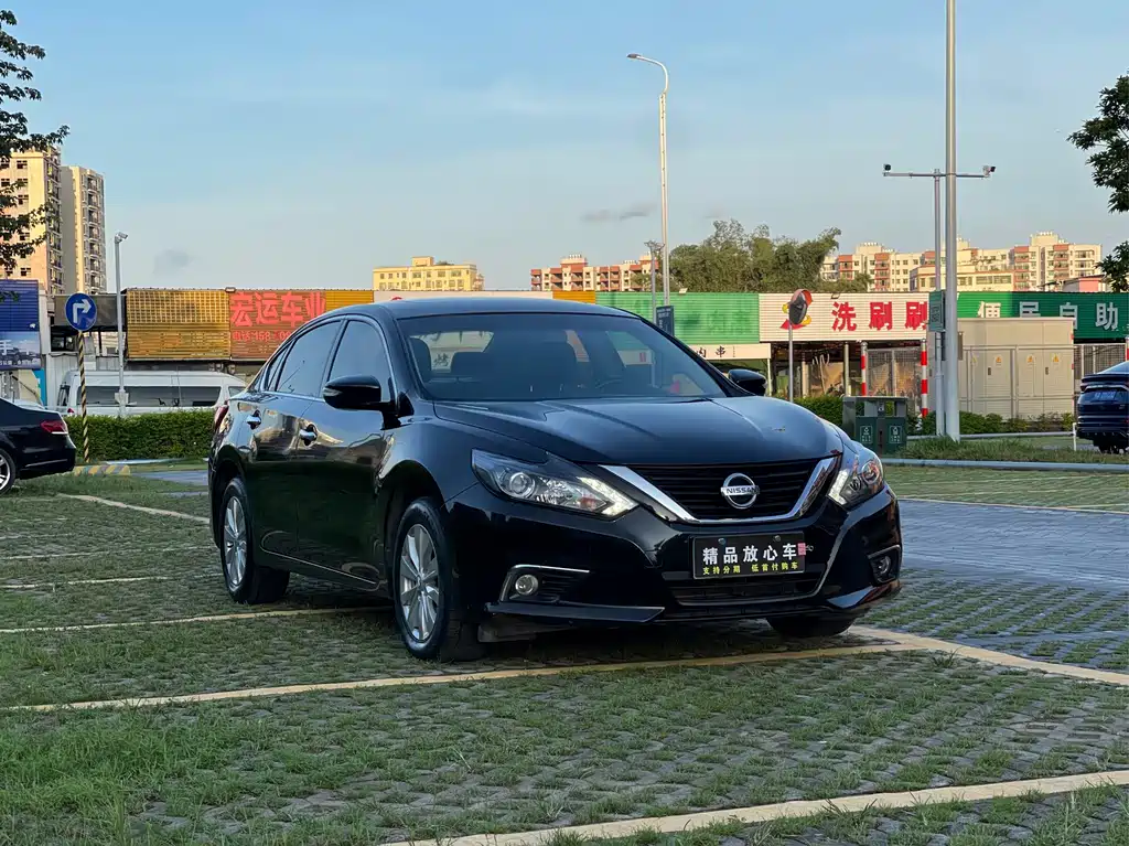 NISSAN TEANA