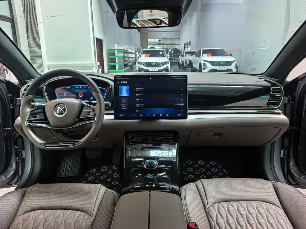 BYD Han — миниатюра 10