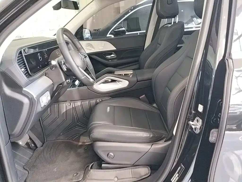 Mercedes-Benz GLE (Import) — миниатюра 15