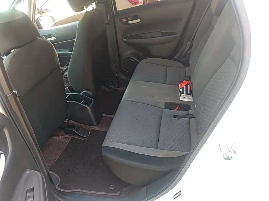 Honda Fit — миниатюра 17