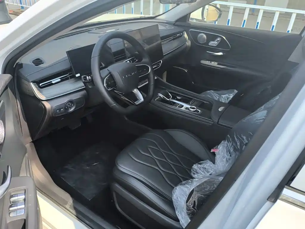 Chery Arrizo 8 PRO — миниатюра 15