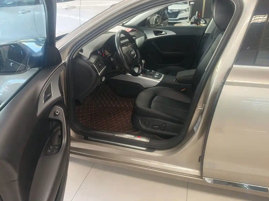 Audi A6L — миниатюра 6