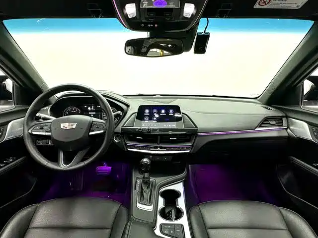 Cadillac CT4 — миниатюра 4