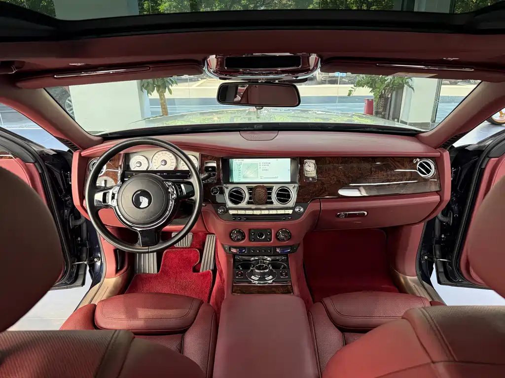 Rolls-Royce Ghost — миниатюра 14