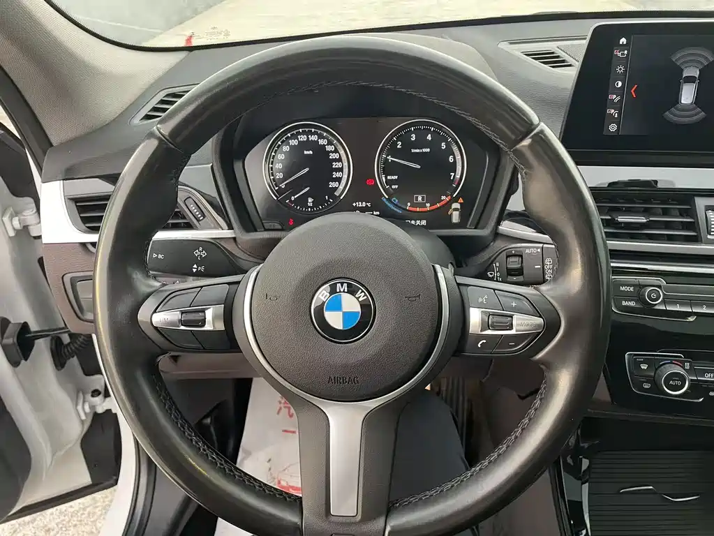 BMW X1 — миниатюра 15