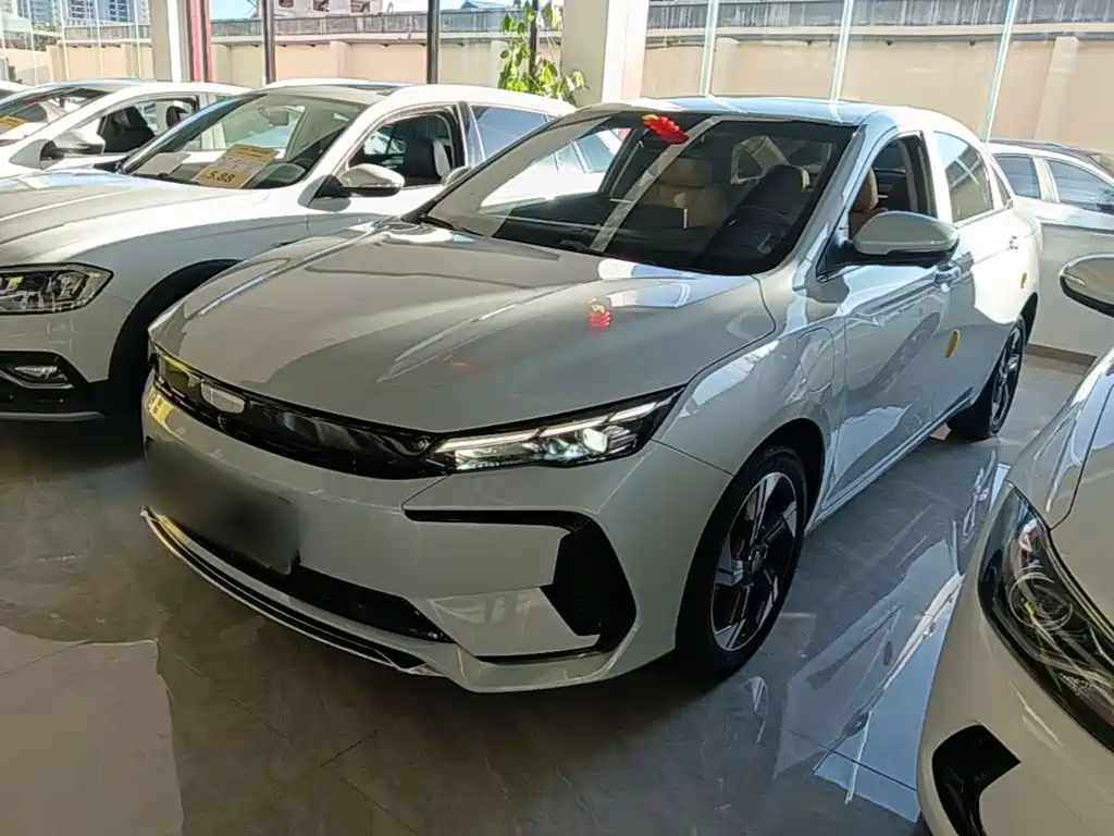 Geely L HiP — миниатюра 2