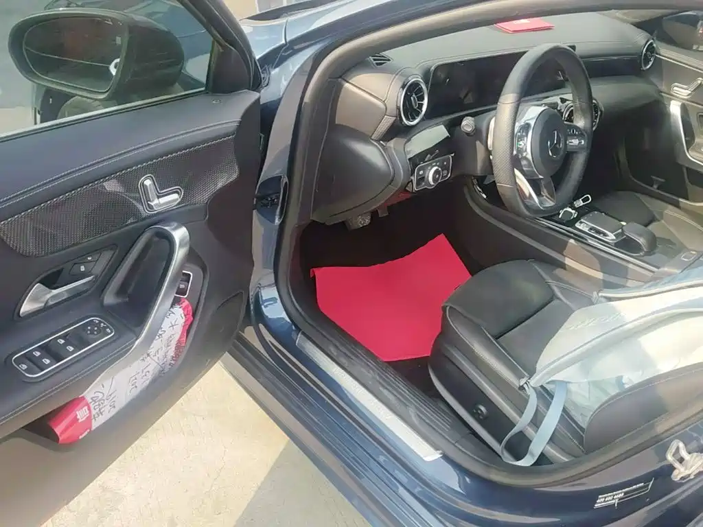 Mercedes-Benz A-Class — миниатюра 16