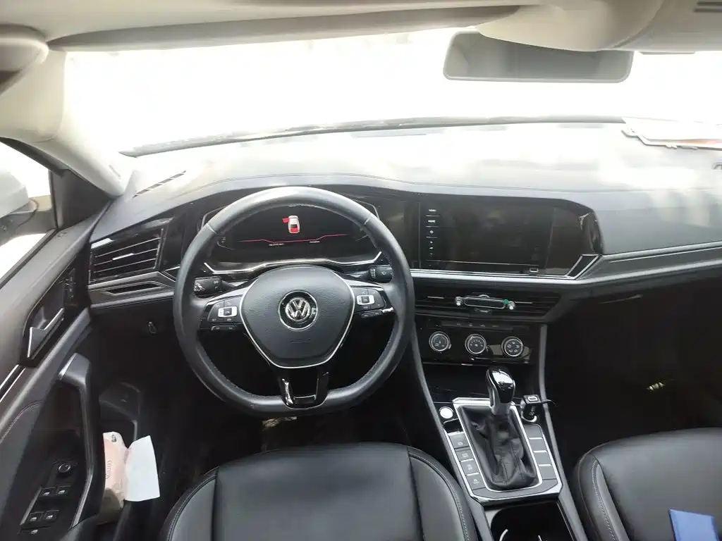 Volkswagen Sagitar — миниатюра 3