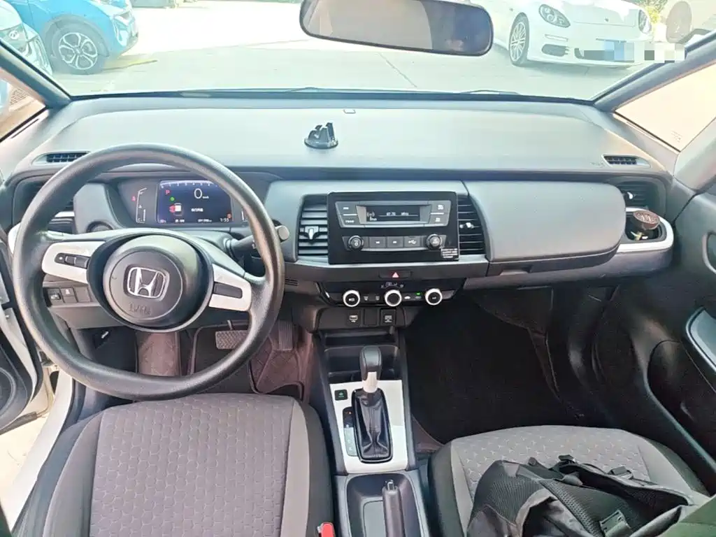 Honda Fit — миниатюра 10
