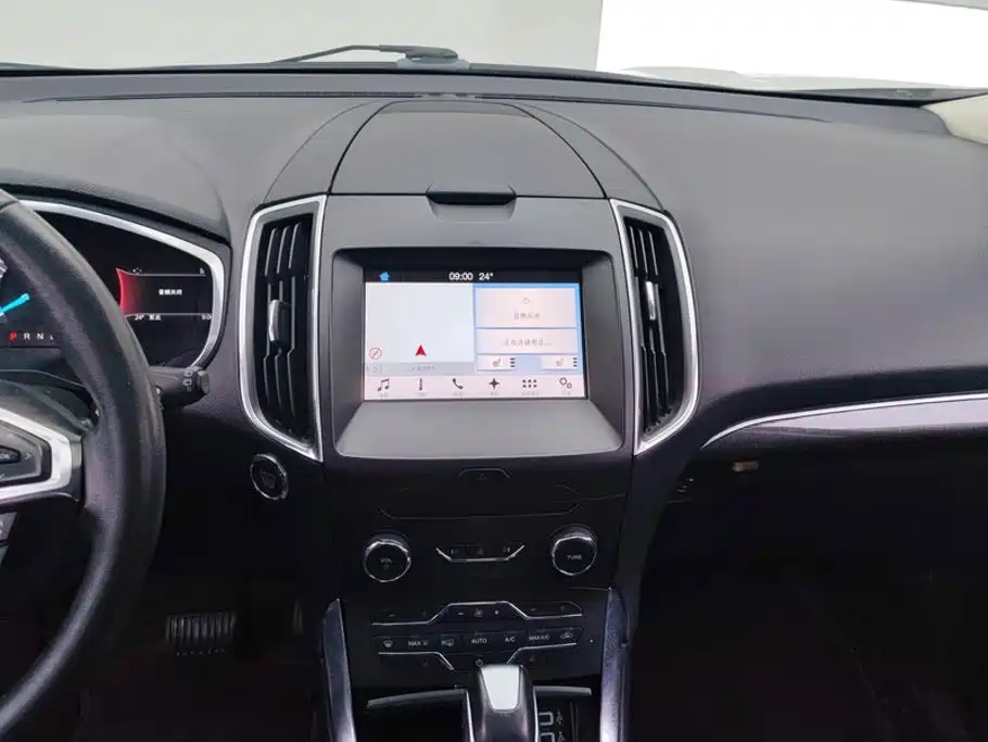 Ford Edge — миниатюра 13
