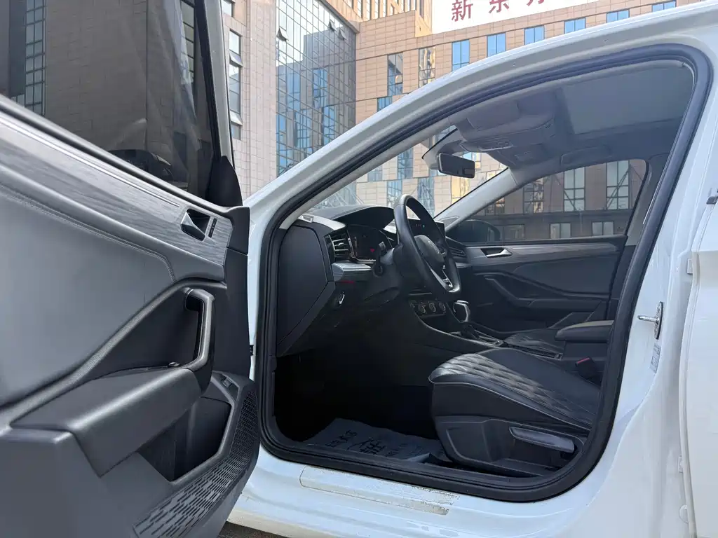 Volkswagen Sagitar — миниатюра 5